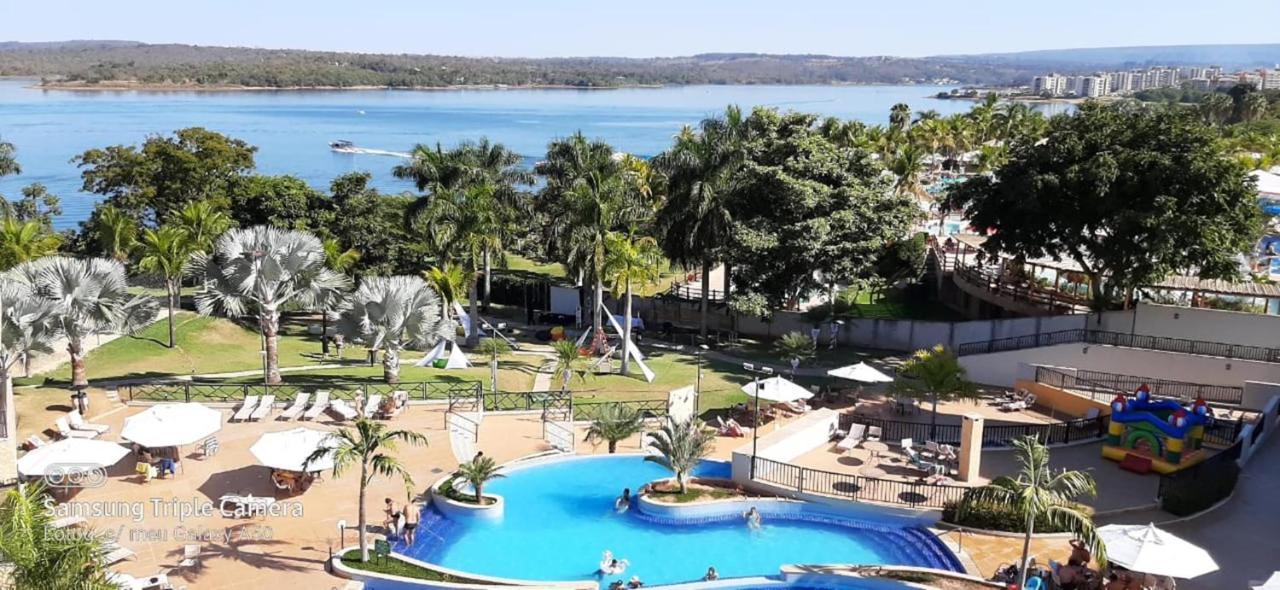 condominio nautico praia flat service Apartamento Caldas Novas