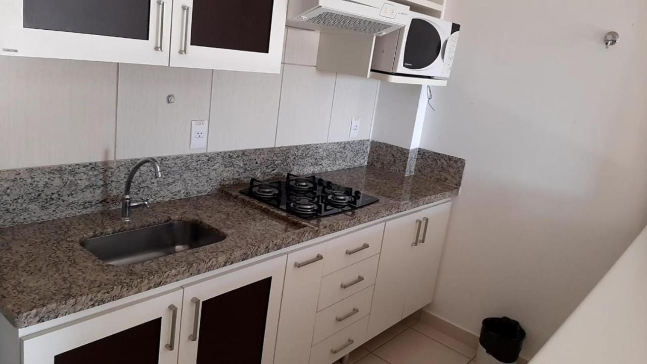 Apartamento condominio nautico praia flat service Caldas Novas